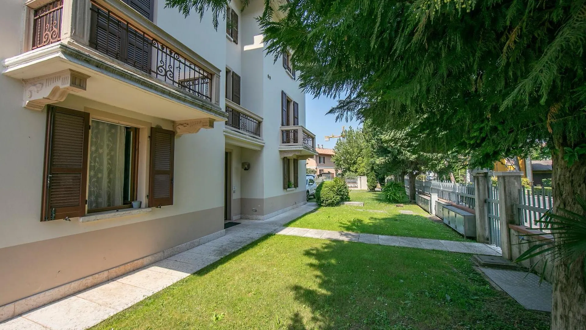 Apartment Casa Lia - Happy Rentals Desenzano del Garda